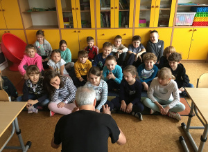 Gość w świetlicy "Spotkanie autorskie" - 2a Gość w świetlicy "Spotkanie autorskie" - 2a