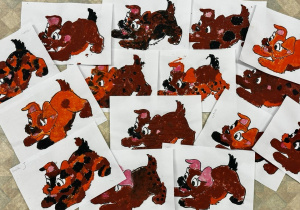 Prace uczniów - porterty "Mój Kundelek".