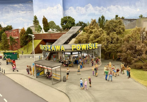Makieta przedstawiająca bar "Warszawa Powiśle" w ciągu dnia.